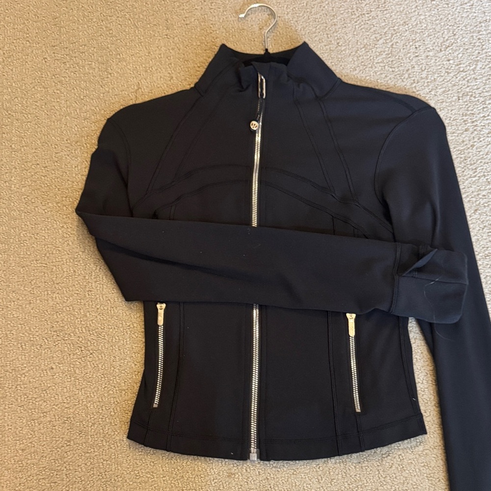 Women's Black Lululemon Zip-Up Jacket